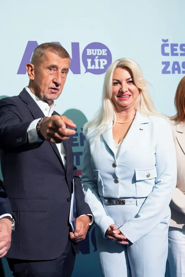 Babiš a Havlíček se v podcastu před kolegyní urvali z řetězu: Sexistický, odporný dno, reagovala Jílková. Díl už smazali - fotka 1/1