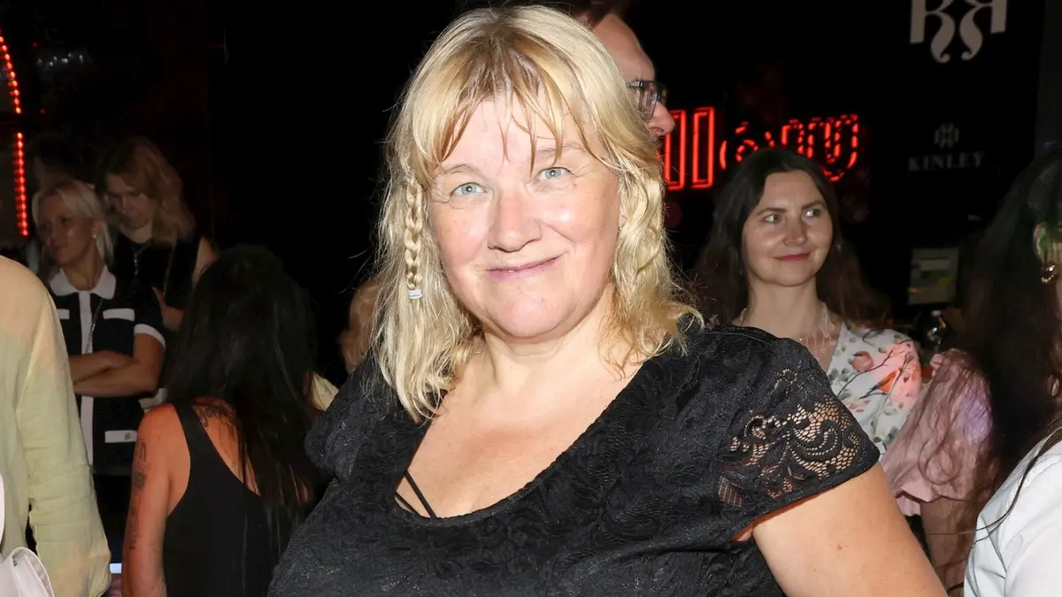 Dekolt, ze kterého přechází zrak! Eva Poláčková (65) se v Chorvatsku odvázala. Křivky předvedla v bikinách