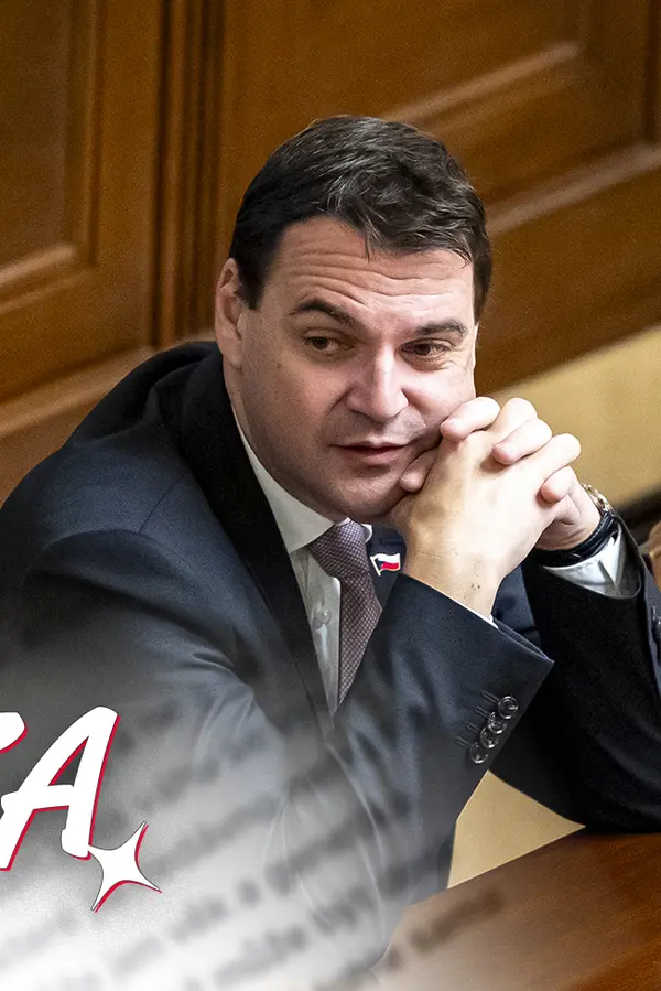 Glosa: Macinka dostal nabídku, která se neodmítá. Je to „srabinka“, schoval se za Babiše - fotka 1/1