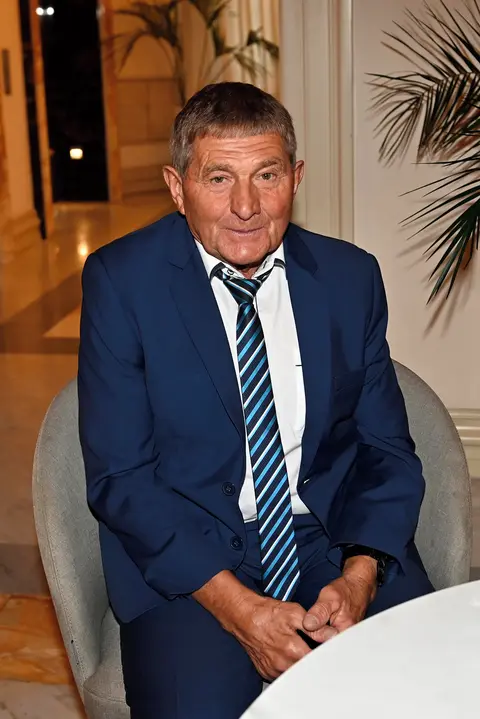 Vstup do politiky mu zničil fyzičku i postavu: Žokej Josef Váňa v parlamentu přibral, na dostihy už by si netroufl