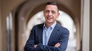 Trsalo se i ve štábech! Grolich po volebním triumfu rozjel taneček. Chlopčík naštěstí chyběl
