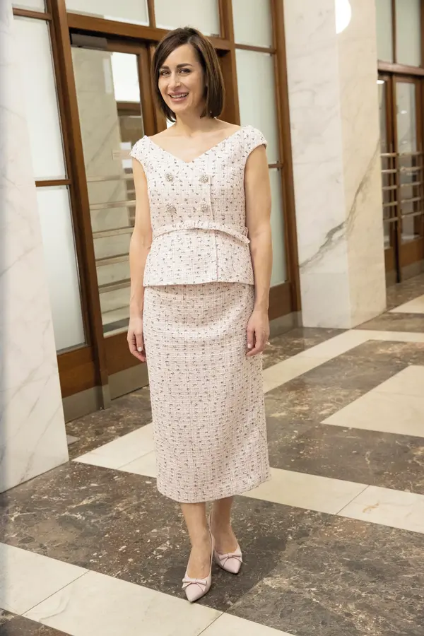 Alex Mynářová ukázala, jak maká na sexy postavě. V upnutém outfitu předvedla pevný zadeček i vyrýsované tělo - fotka 1/1