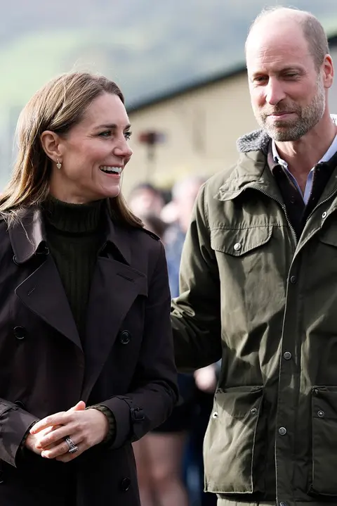 Takhle se honí princezna: William rozesmál fanoušky nezvyklým gestem. Kate pobavila sportovním výkonem
