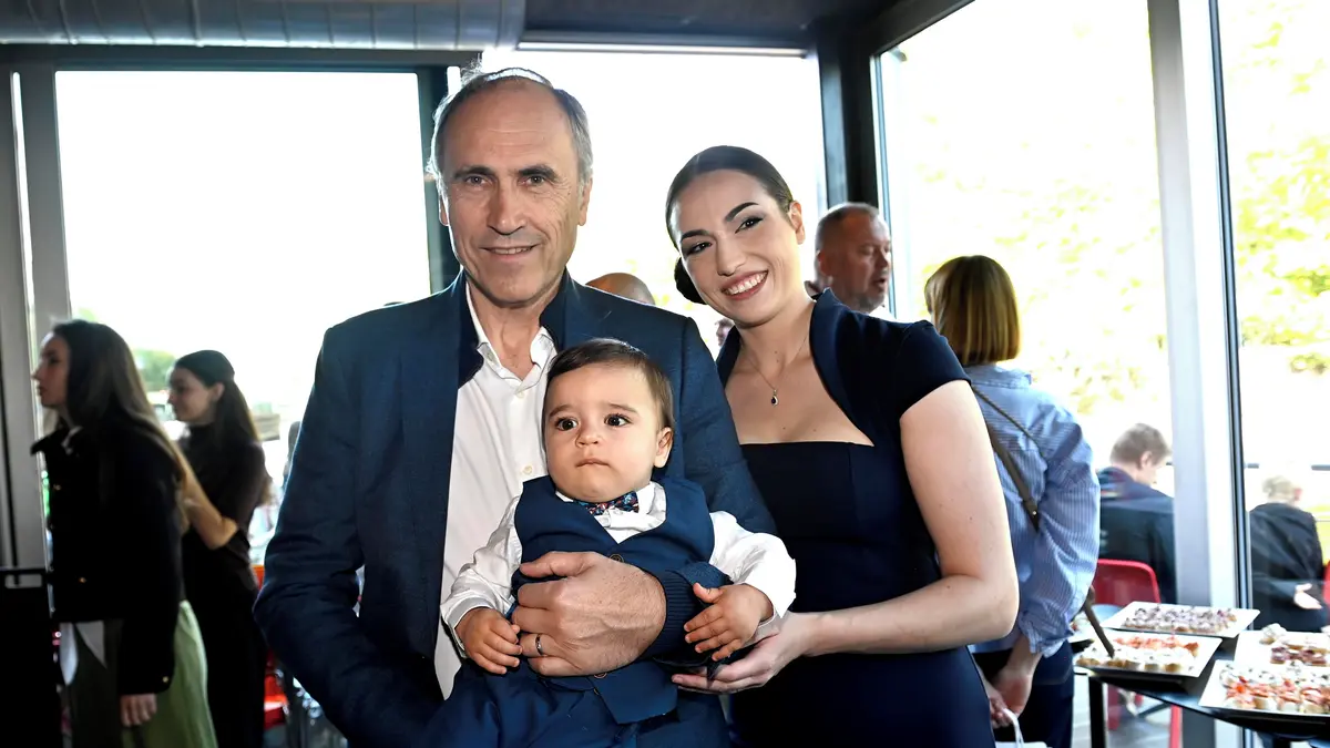 Bývalý ministr Ivan Pilip se pochlubil čtvrtým potomkem: S druhou manželkou dali dítěti krásné jméno