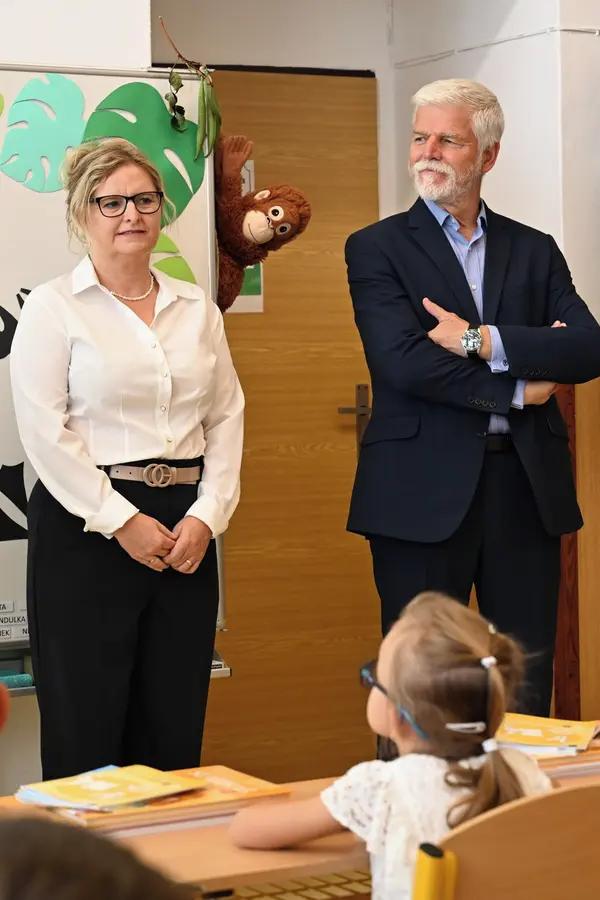 Prezident Petr Pavel vyrazil za školáky na Moravu: S dětmi mluvil jako se sobě rovnými a nalil jim čistého vína  - fotka 1/1