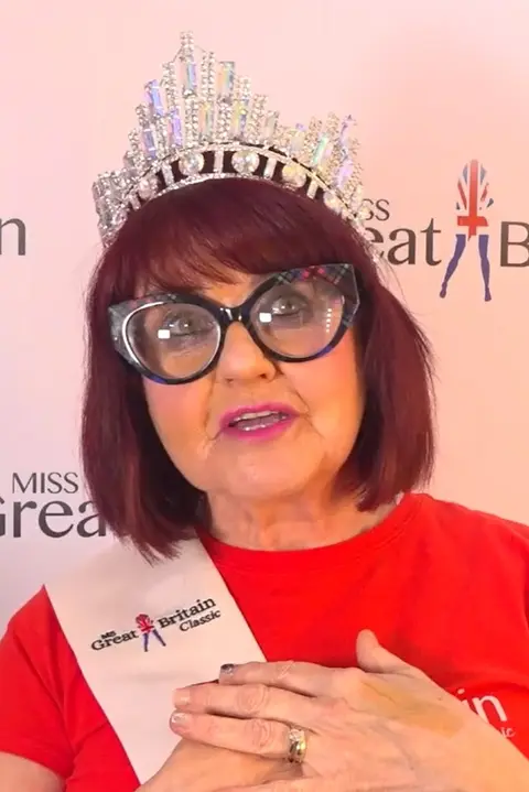„Šmrncovní babička Ann“ (71) je nejstarší účastnicí anglické Miss. Už se těší na promenádu v plavkách 