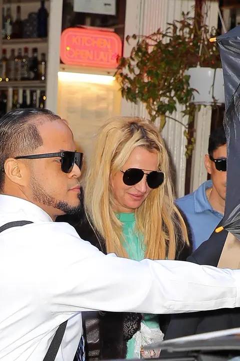 Britney Spears po delší době spatřena na veřejnosti. Má to ale jeden velký háček 