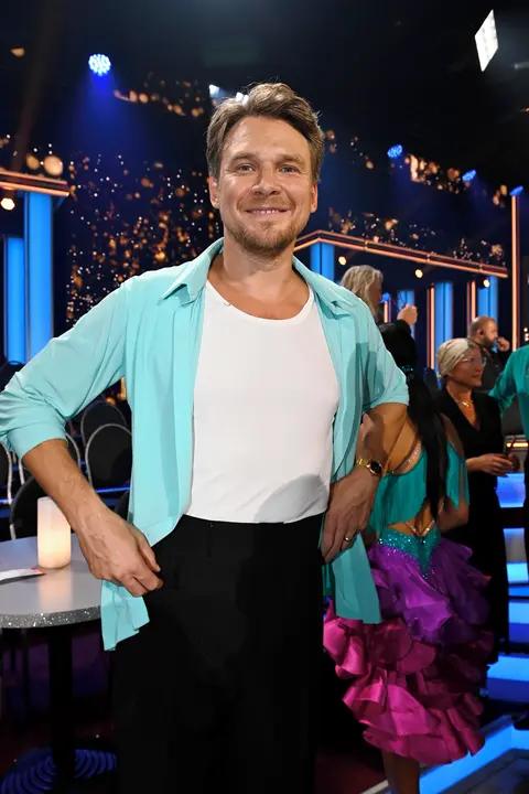 Vojta Dyk ovládl první kolo StarDance! Tajná rada od manželky Táni Vilhelmové. Budete se divit, co mu doma řekla