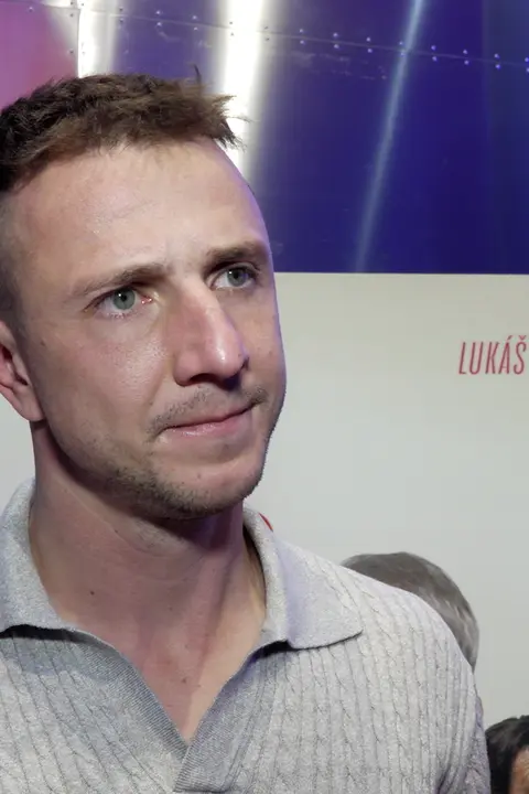 Sbohem, blonďatý Lavi! Jakub Štáfek změnil image, doma ale dlouho nevydrží. Bude točit další reality show