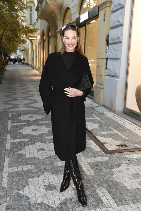 Vypadá skvěle, opět změnila účes a užívá si každý den: Modelka Pavlína Němcová (54) ale opět bojuje se zánětem v srdci