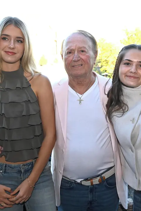 Křest Olympiku rozzářily dcery Petra Jandy: Anežka a Rozárka vyrostly do krásy. Zpěvák je z nich zjihlý, ale děsí se