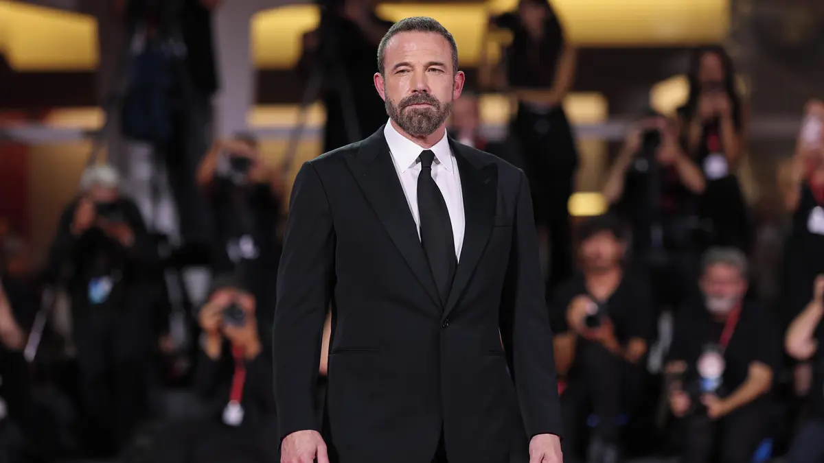 Táta pil, máma dřela a on se radoval z rozvodu: Ben Affleck promluvil o dětství. Letos mu zemřeli oba rodiče