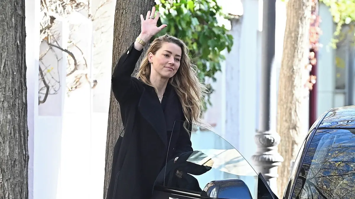 Takhle rozzářená se dlouho neukázala: Amber Heard se pochlubila úctyhodným výkonem a kondicí