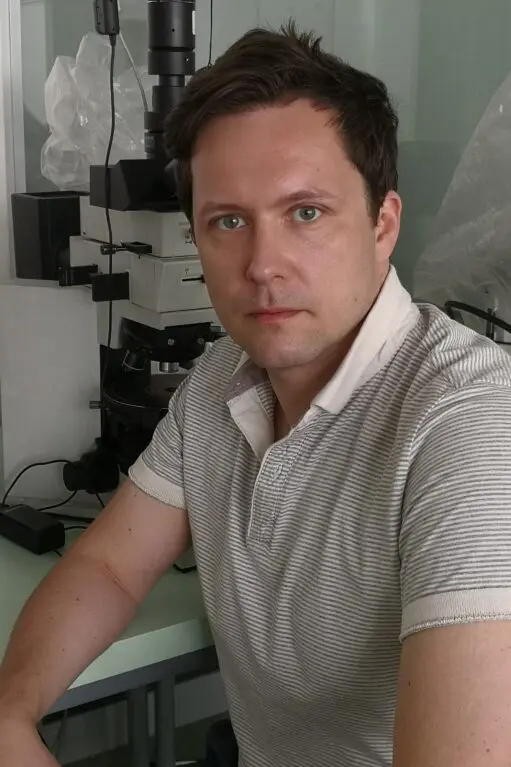Bezpečnost podle SPD: Univerzitní profesor vyděsil svým projevem. Nejen moderátorka Wolfová se nestačila divit - fotka 1/1