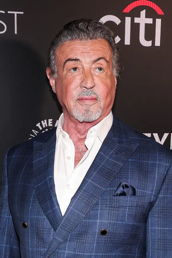 Do důchodu nemůžu! Stallone si postěžoval, že ani v osmdesáti nemá padla a musí dál vydělávat. Může za to jeden člověk - fotka 1/1