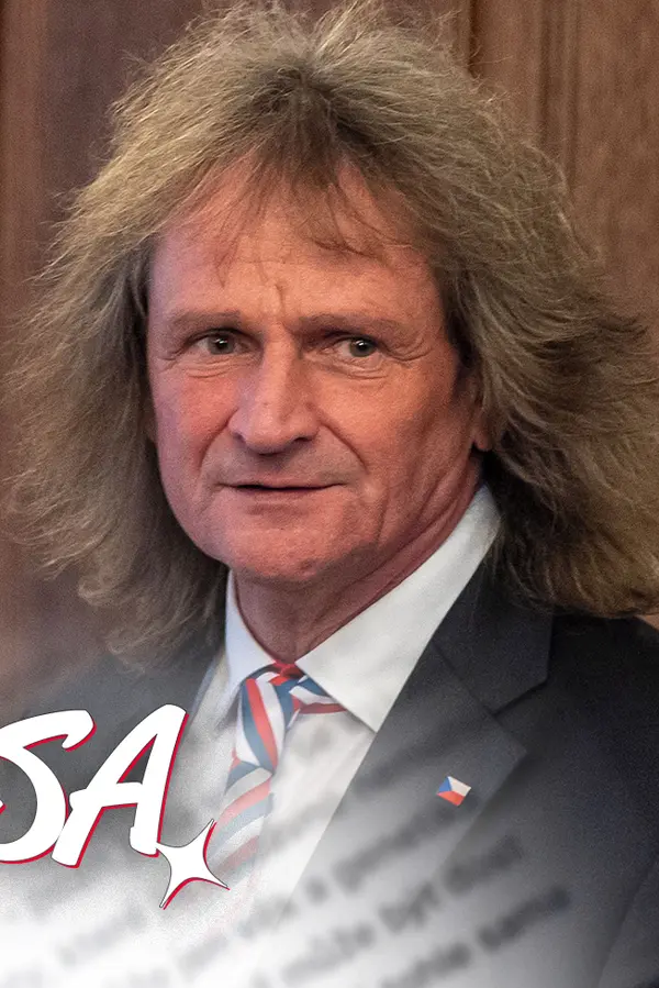 Glosa: Výcuc ze Sněmovny: Ševčík jako tradiční klaun, borci z ODS a holky, které od mládí straší Babiš  - fotka 1/1