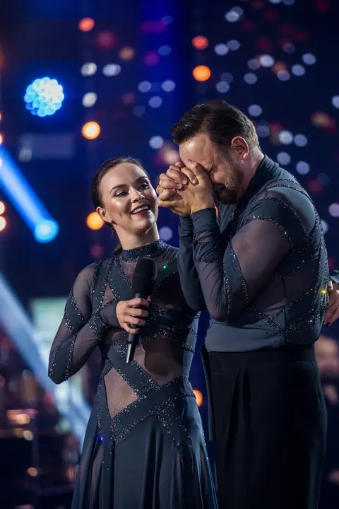 Brečel a v postup nevěřil: Tomáše Poláka poslali v taneční soutěži dál fanoušci kapely. Tohle řekl po konci StarDance