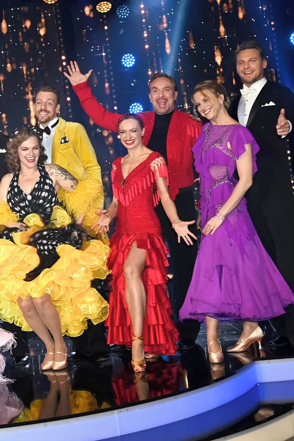 Slunečnice Jandová, fešák Dyk i „toreador“ Matonoha: Takhle to sekne hvězdám StarDance! Diváci prosí porotu o jediné… - fotka 1/1