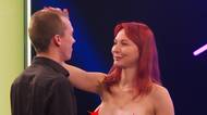 Standa (22) nikdy neměl vztah a chce dominantní ženu: Ty bláho, zíral na nahotinky v pikantní show. Pak se svlékl i on